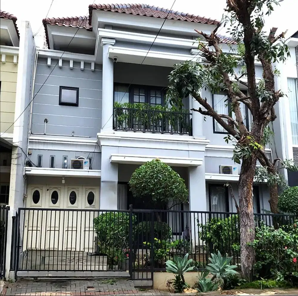 Dijual Rumah 2 Lantai Siap Huni di Graha Santoso Regency Semi Furnish
