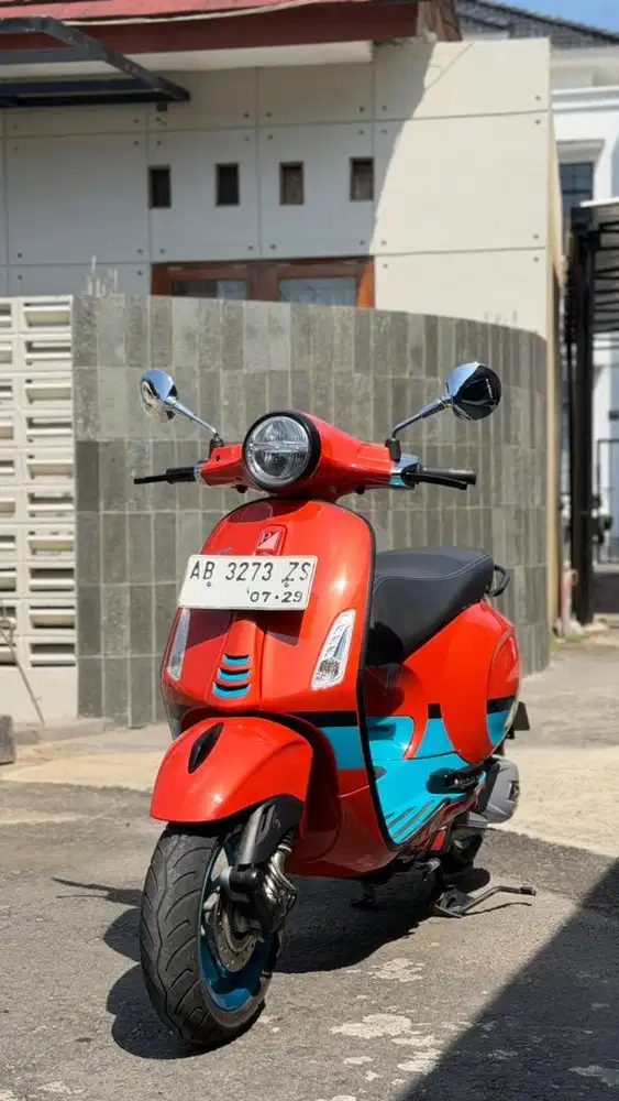 Vespa primavera spesial edition 2024