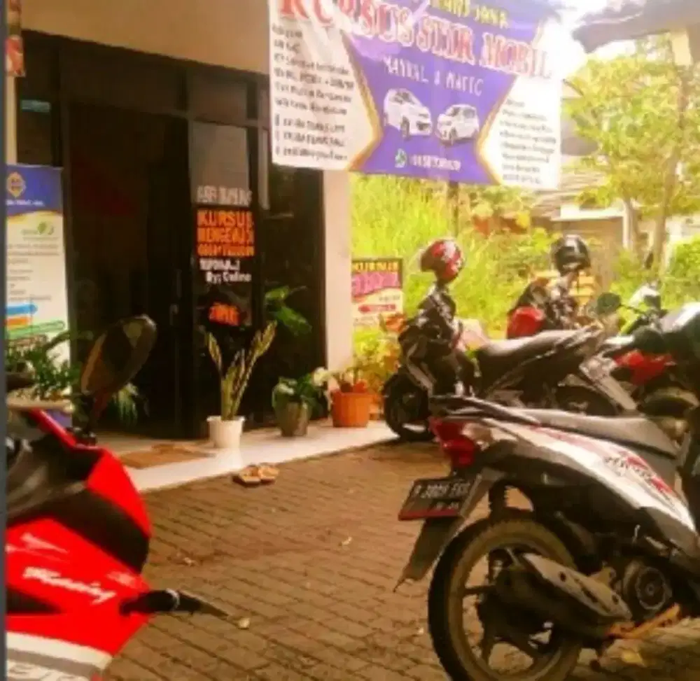 kursus mengemudi mobil