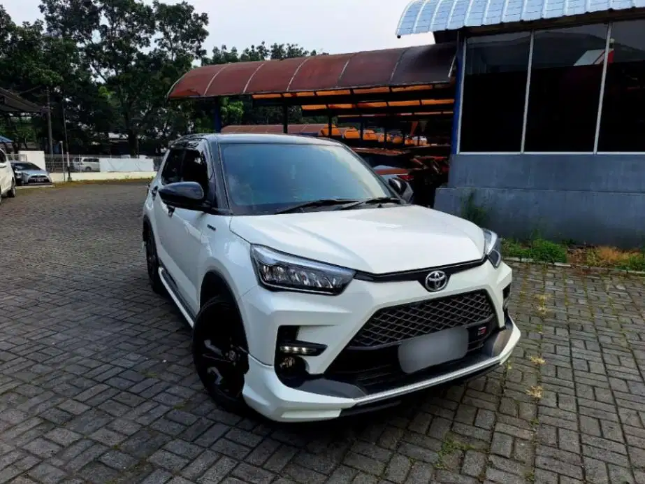 [OLXmobbi] LIKE NEW - TOYOTA RAIZE 1.0 GR SPORT TWO TONE MATIC 2025