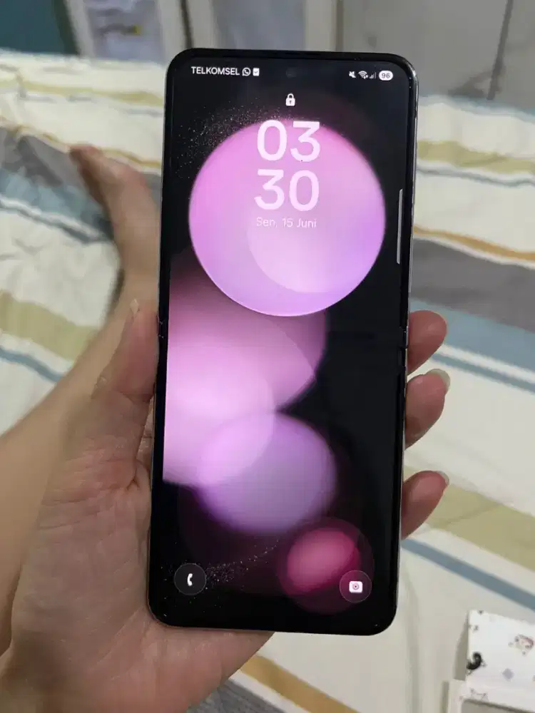 Samsung z flip5,256gb garansi sein