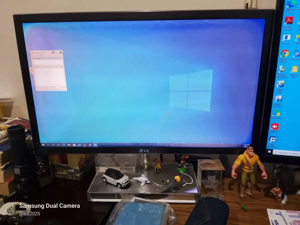 Monitor Merk LG ukuran 19