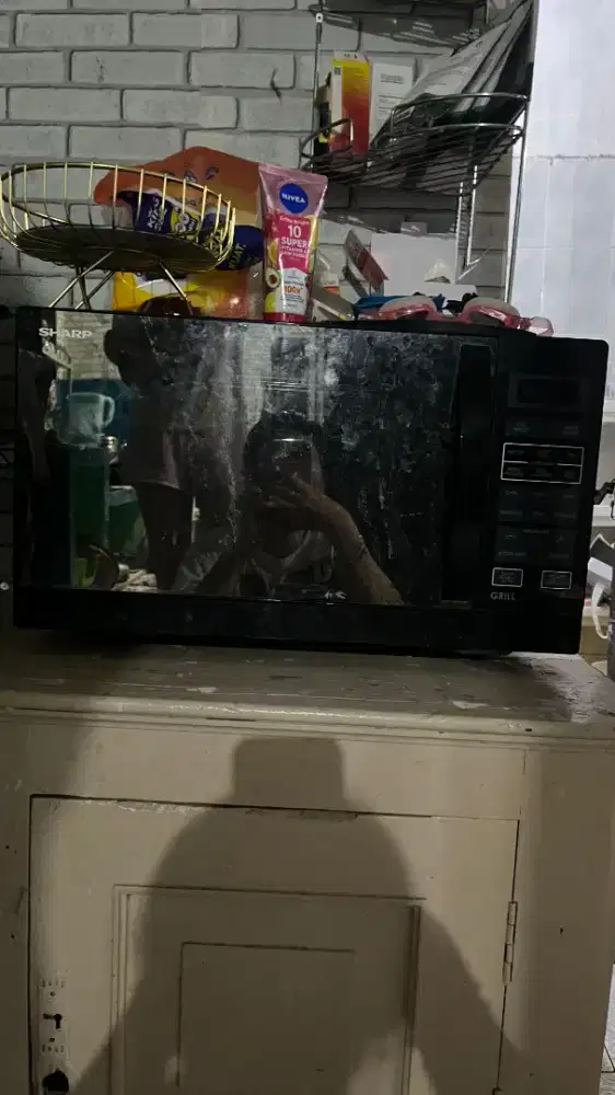 BISA NEGO Sharp Microwave Oven 25L Grill R-728(K)-IN Black