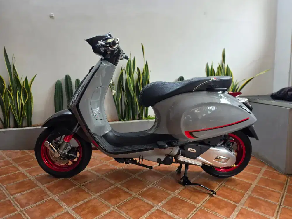 Vespa sprint s iget abs 150 th2020 low km 12rb tgn1