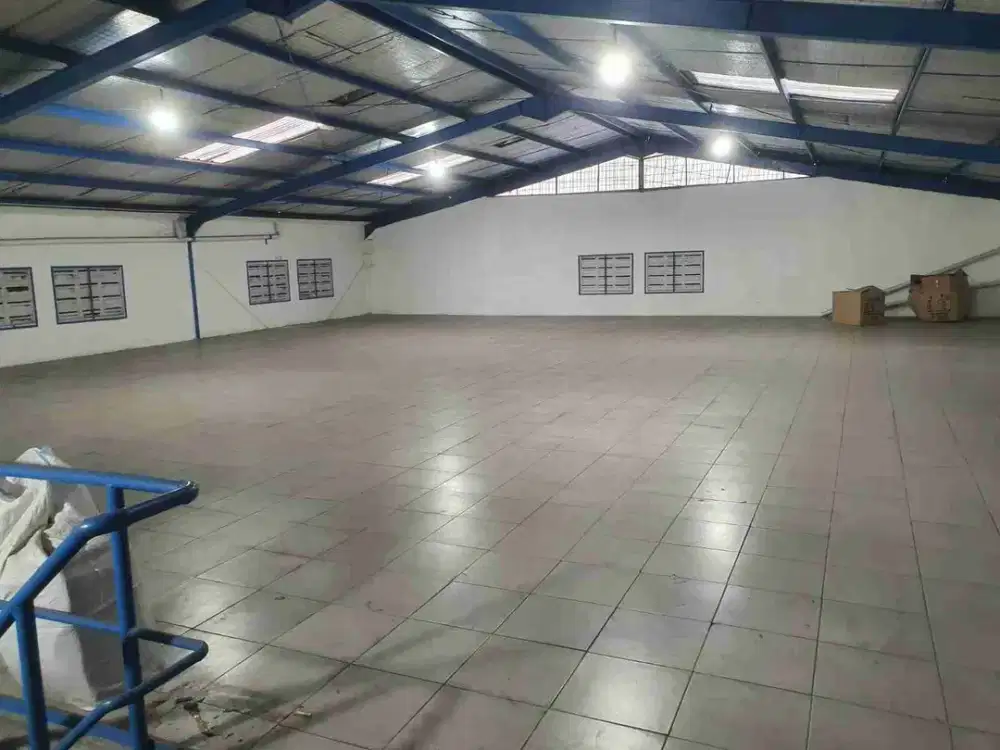 Dijual Gudang Lokasi Strategis di Cimone, Pinggir Jalan Pantura