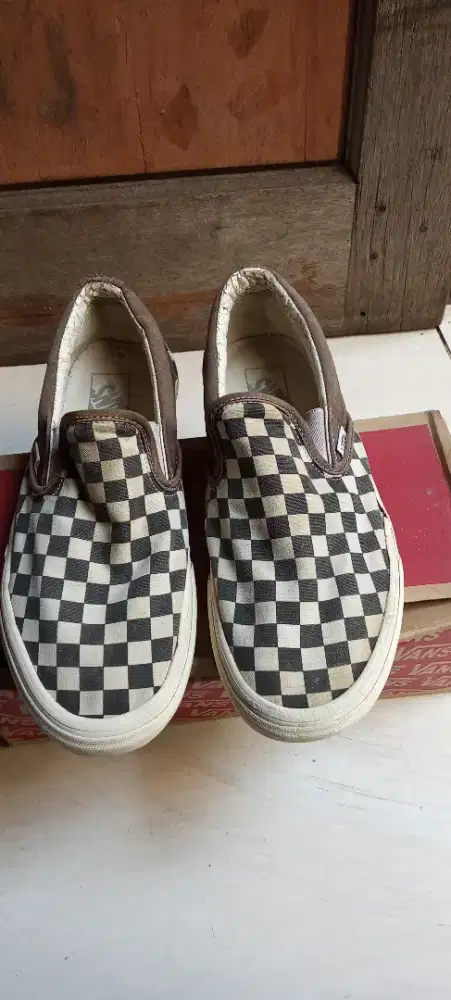 Sepatu slip on Vans original