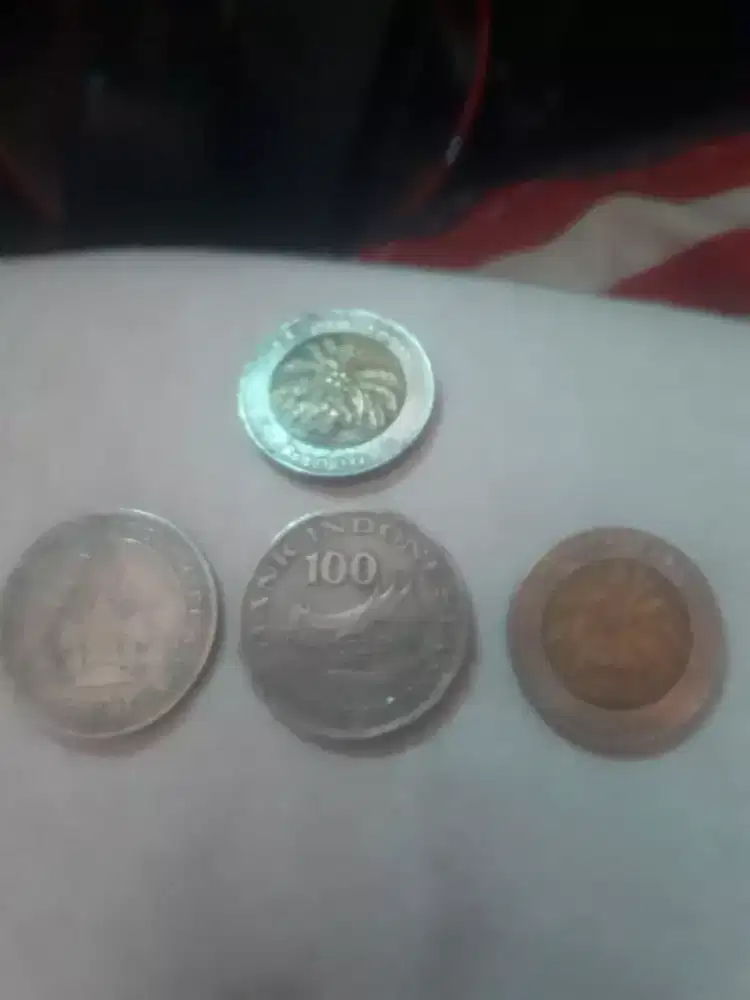 Uang coin 1000 klapa sawit 100 rumah gadang
