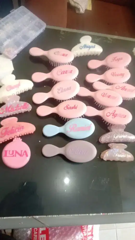 Dibutuhkan segera karyawati untuk pekerjaan handmade pernak pernik!!!