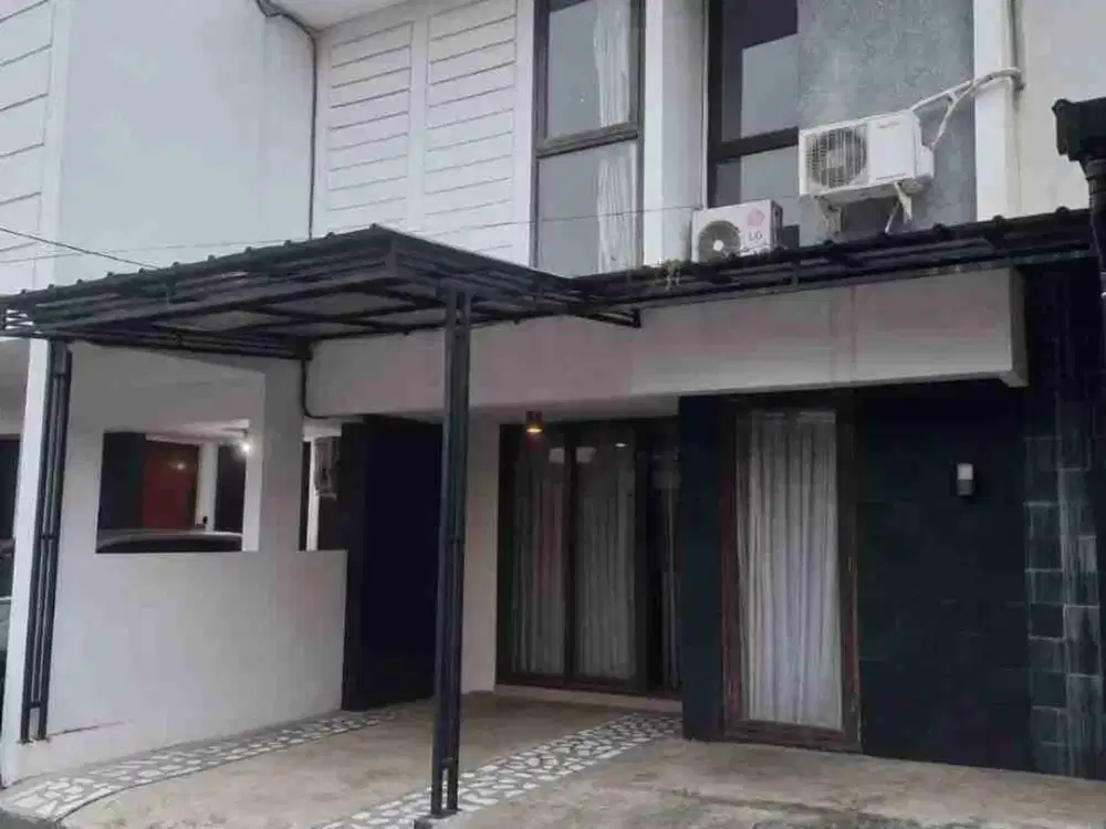 Rumah 2 Lantai di Jatiwaringin Townhouse Pondok Gede