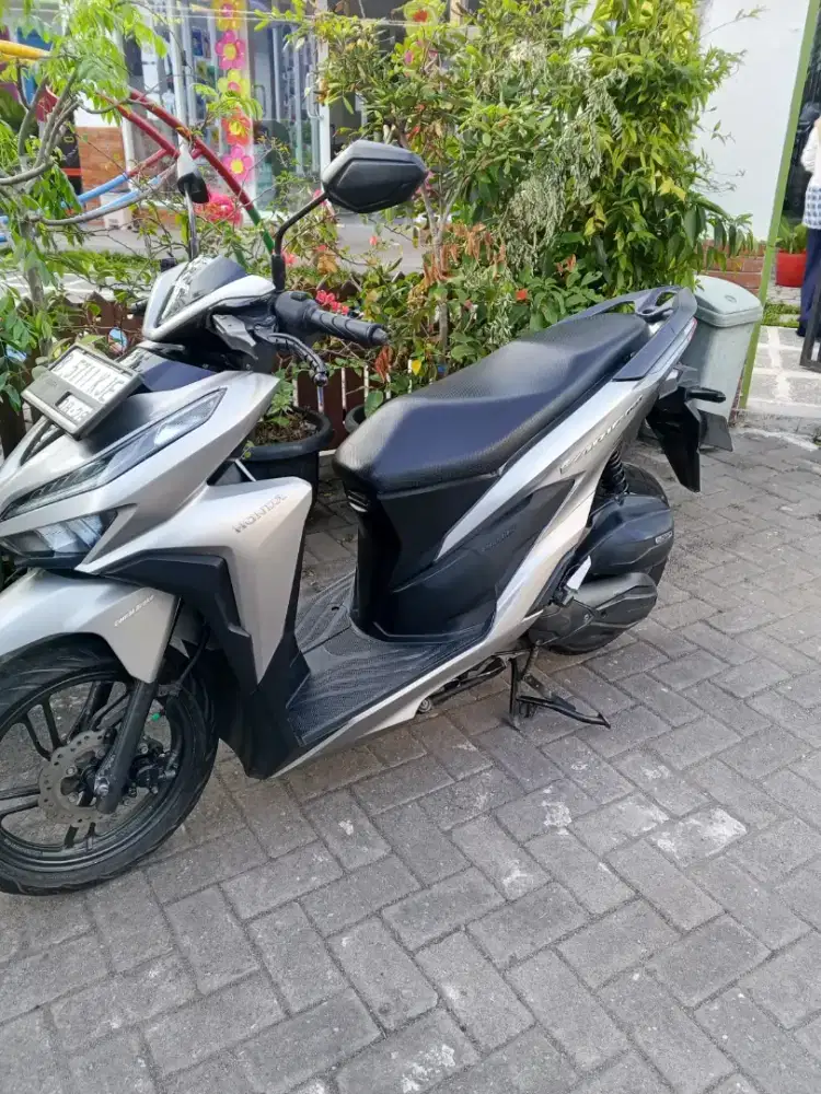 HONDA Vario 150 / 2018 ( Silver )