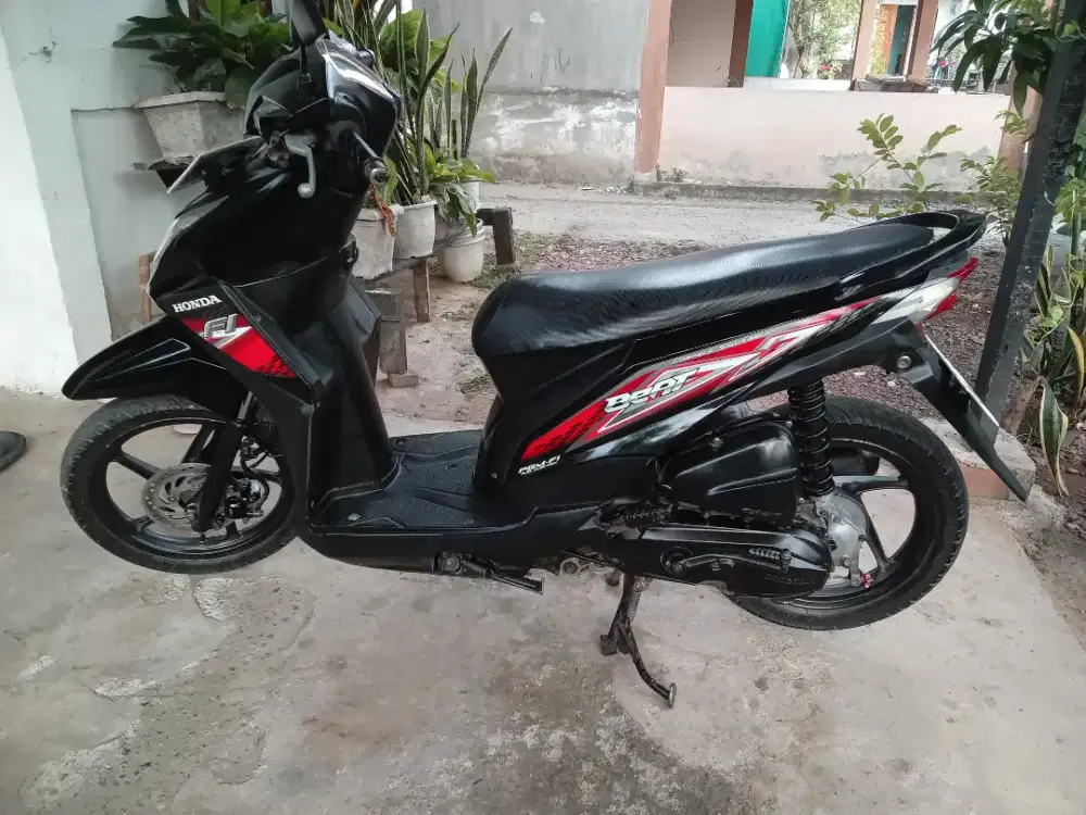 Di  jual motor honda beat 2014