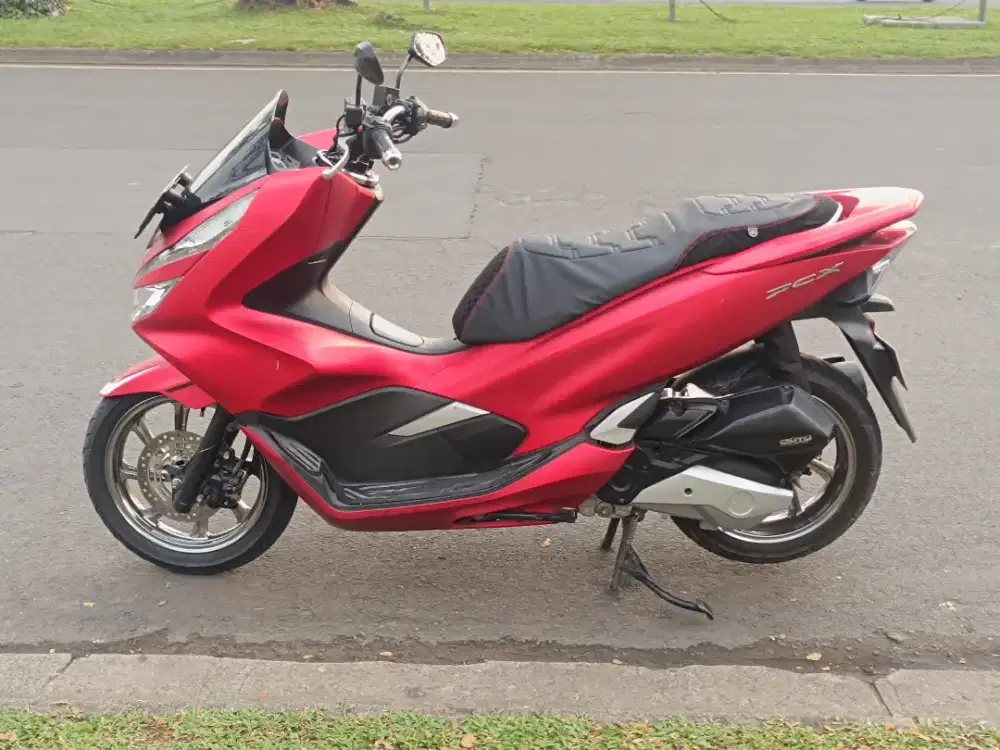 Pcx 2018 Lengkap (KM LOW 27 Rb,jarang pakai) pajak off 3x.motor sehat