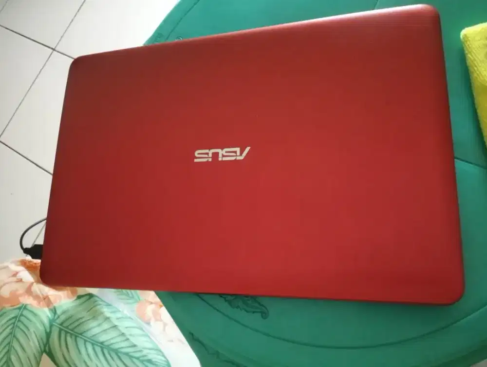 Asus X540Y Simpanan