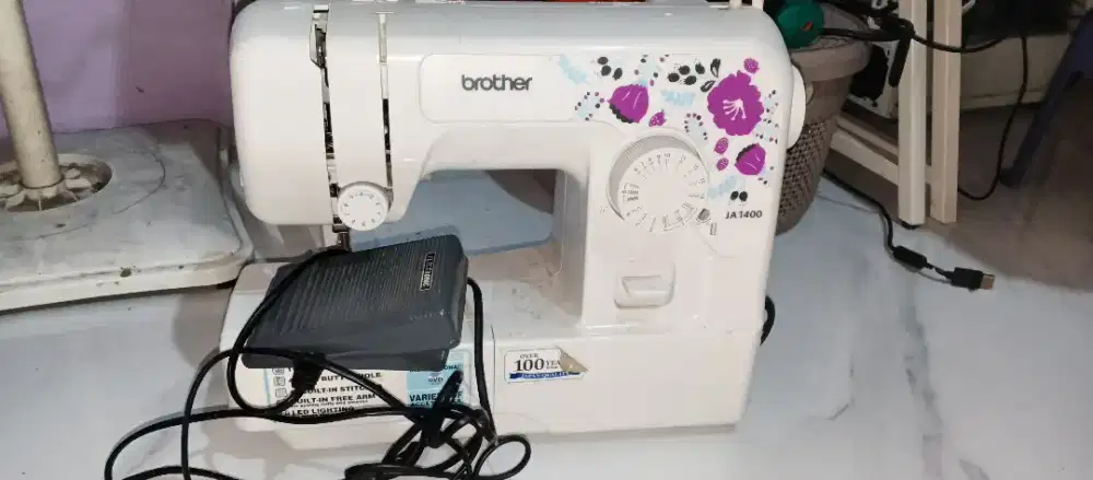 Mesin Jahit portable brother