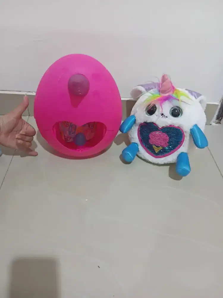 ELC Boneka Zuru Rainbocorns Sequin Surprise toy