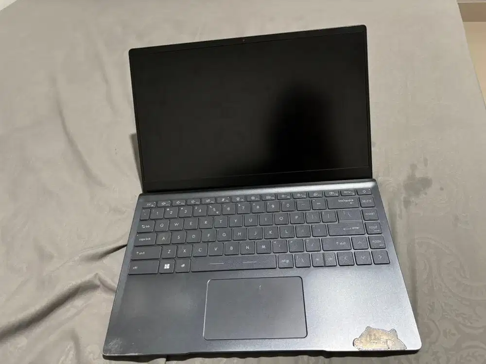 Laptop MSI Modern 14 B11MOU