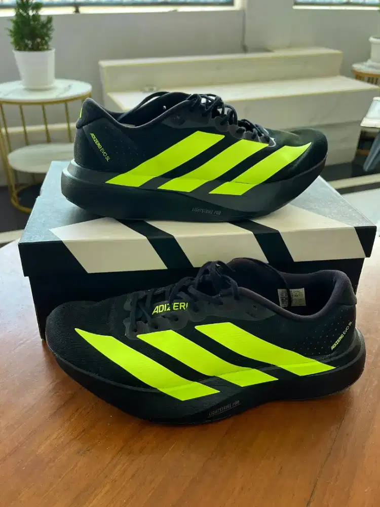 Adizero Evo SL Size 44, Original 100%