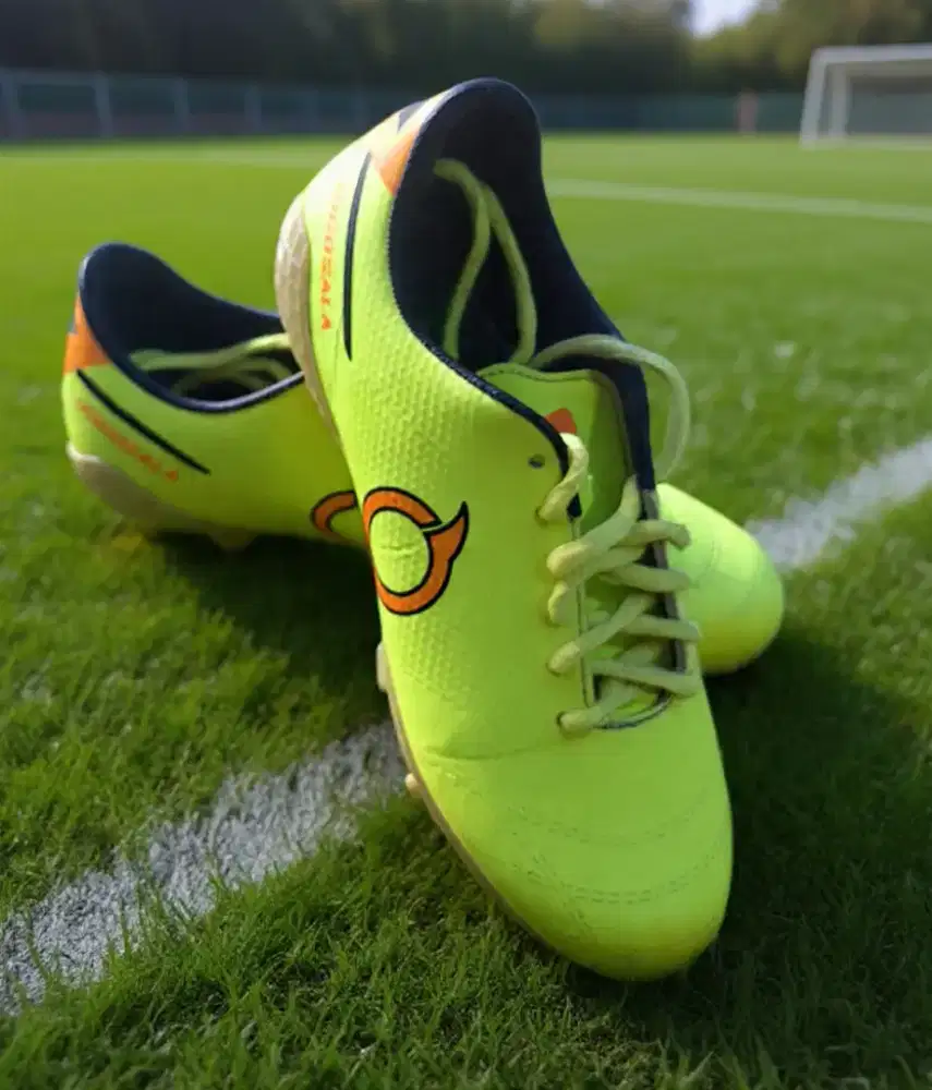 Sepatu Sepak Bola Anak