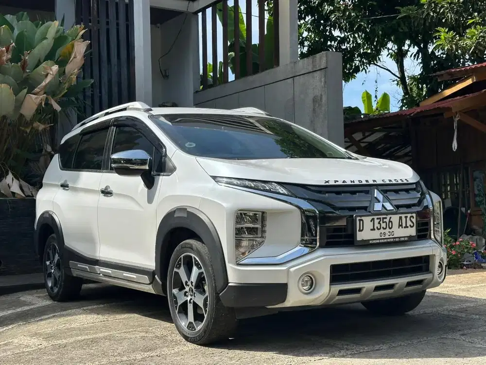 Mitsubishi Xpander Cross Premium AT 2020