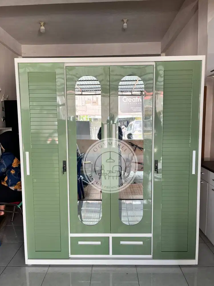 PROMO LEMARI BESI 4 PINTU