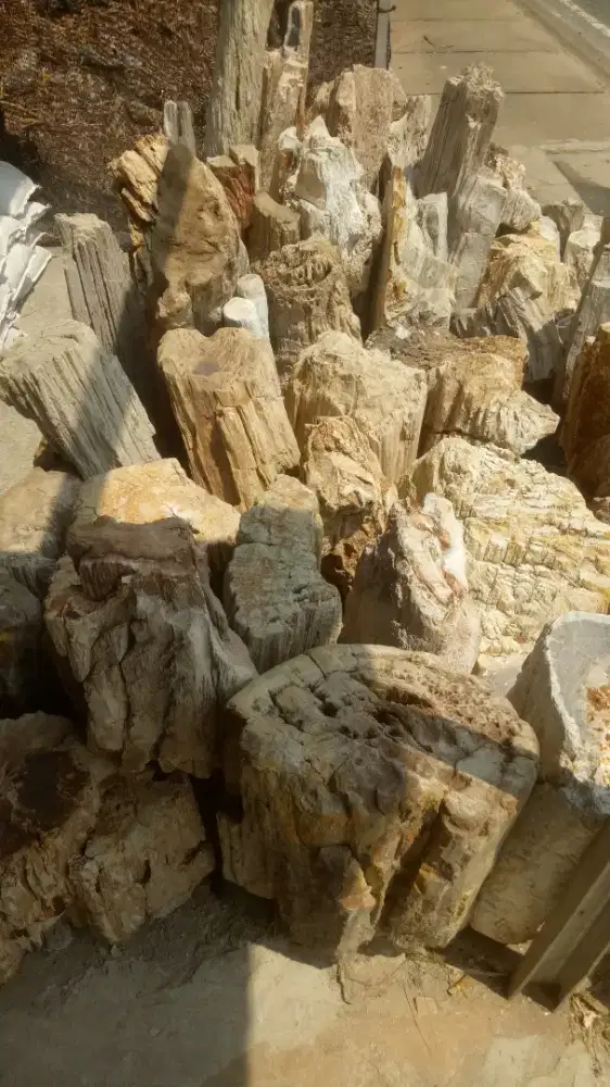 Batu hiasan buat taman