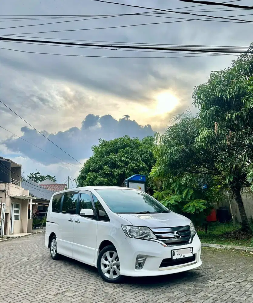 Nissan Serena HWS 2.0 AT 2013 matic 2014/2015 NO PR