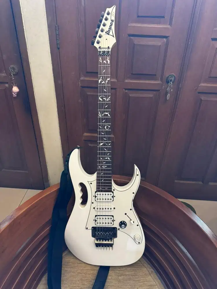 Gitar Elektrik IBANEZ JEM JR