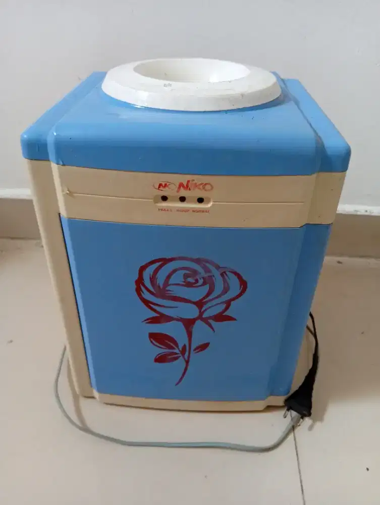 Dispenser meja NIKO