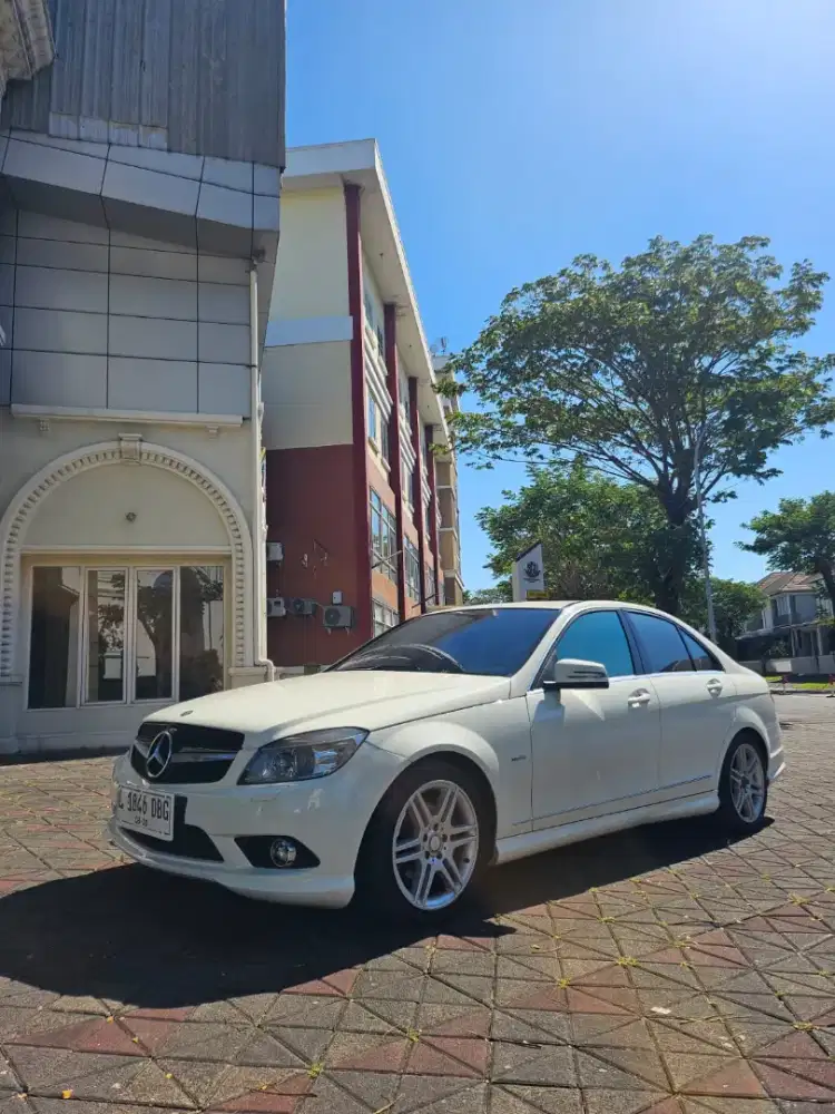 Mercedes Benz C250 AMG 2011 Low KM