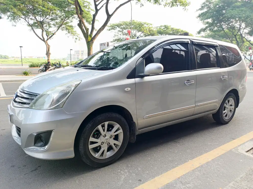 Nissan Grand livina XV (Odo 50 rb)