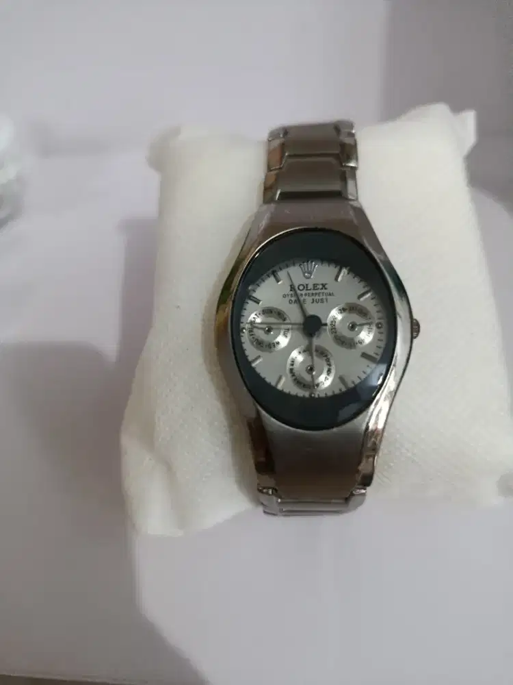 Jam tangan vintage Alexander Christie mulus