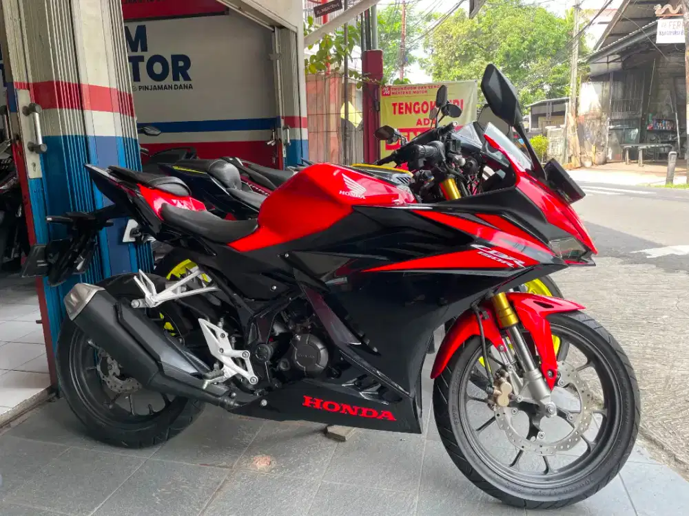 CASH KREDIT & TUKAR TAMBAH HONDA CBR 150R DP CUMA 500 RIBU