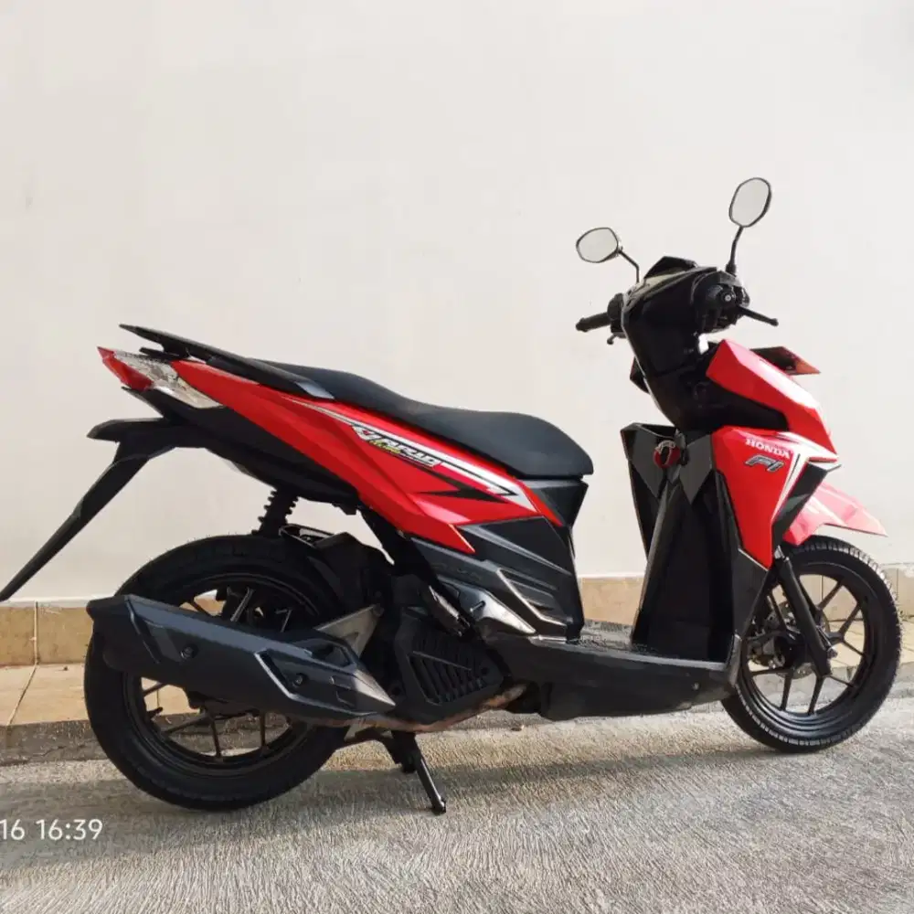HONDA VARIO 125 CBS ISS LED TAHUN 2016 CASH KREDIT MURAH DP MULAI 1.4
