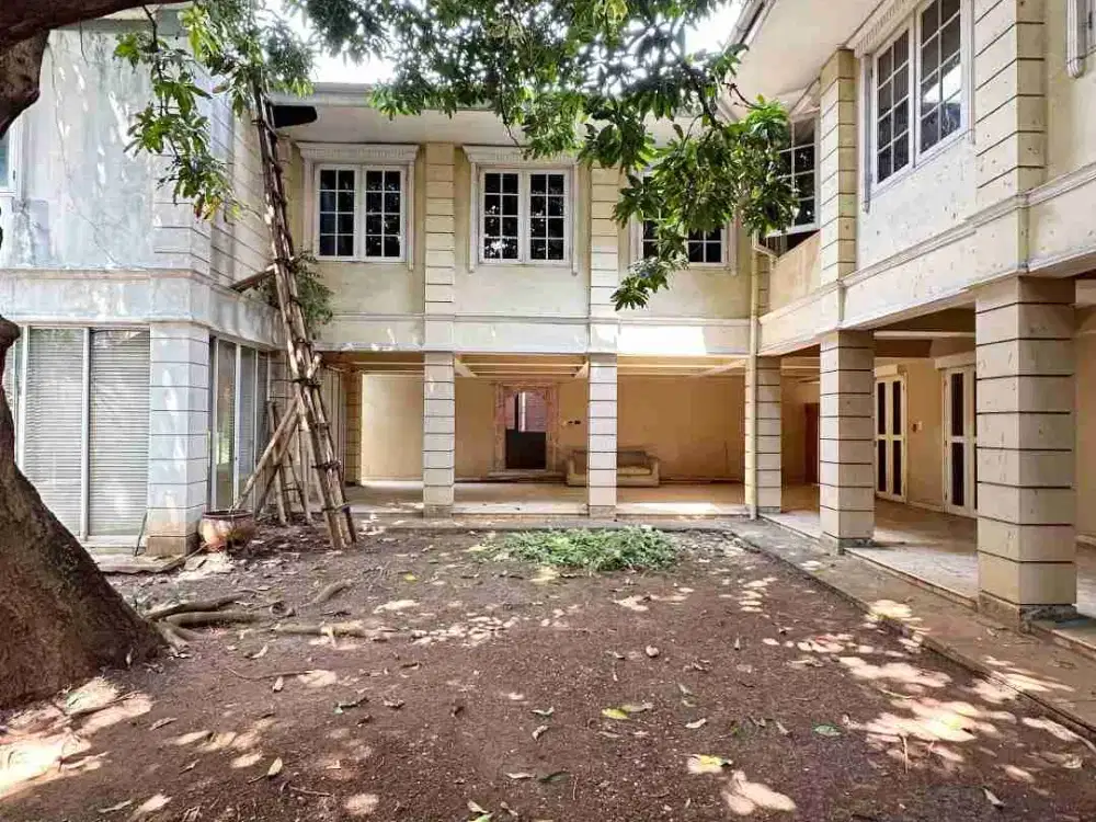 Rumah Murah Hitung Tanah Strategis Menteng Dekat Cendana Jakarta Pusat.