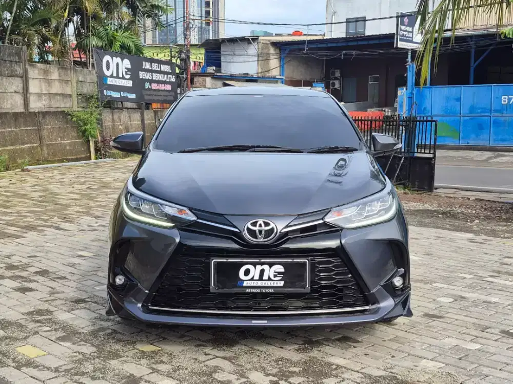 (KM 19RB) Toyota Yaris 1.5 GR sport AT 2021