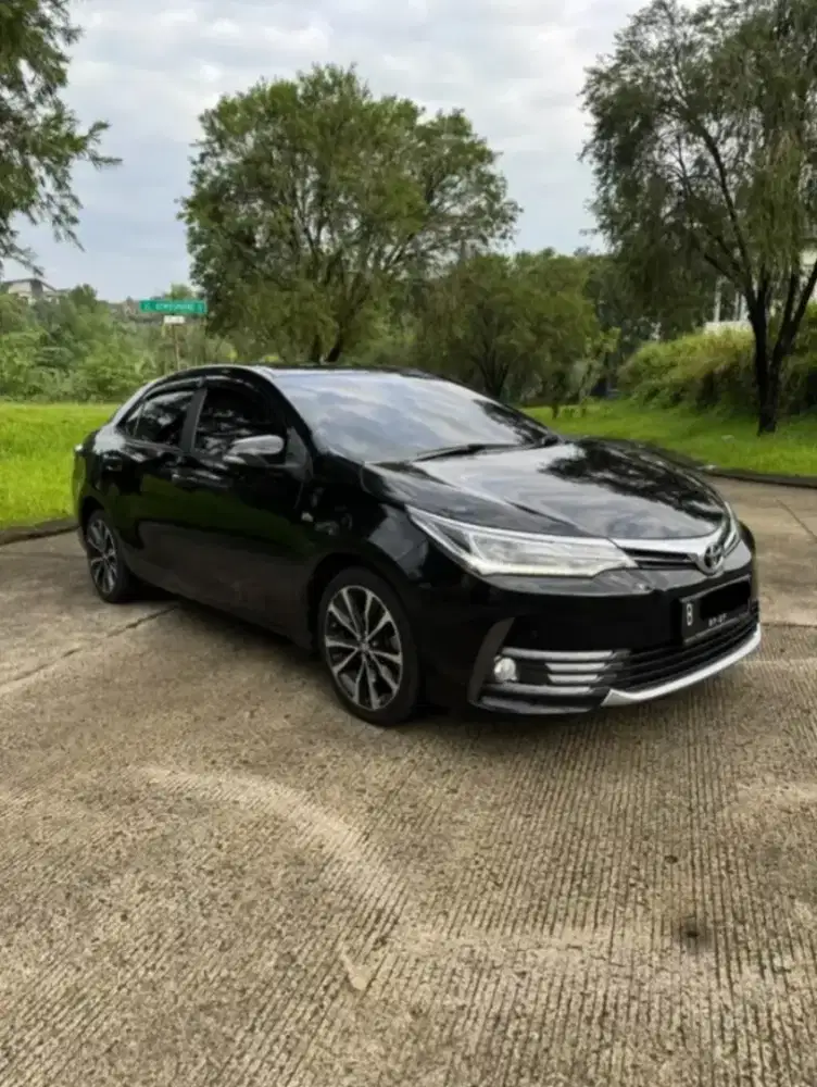 Mobil toyota corolla