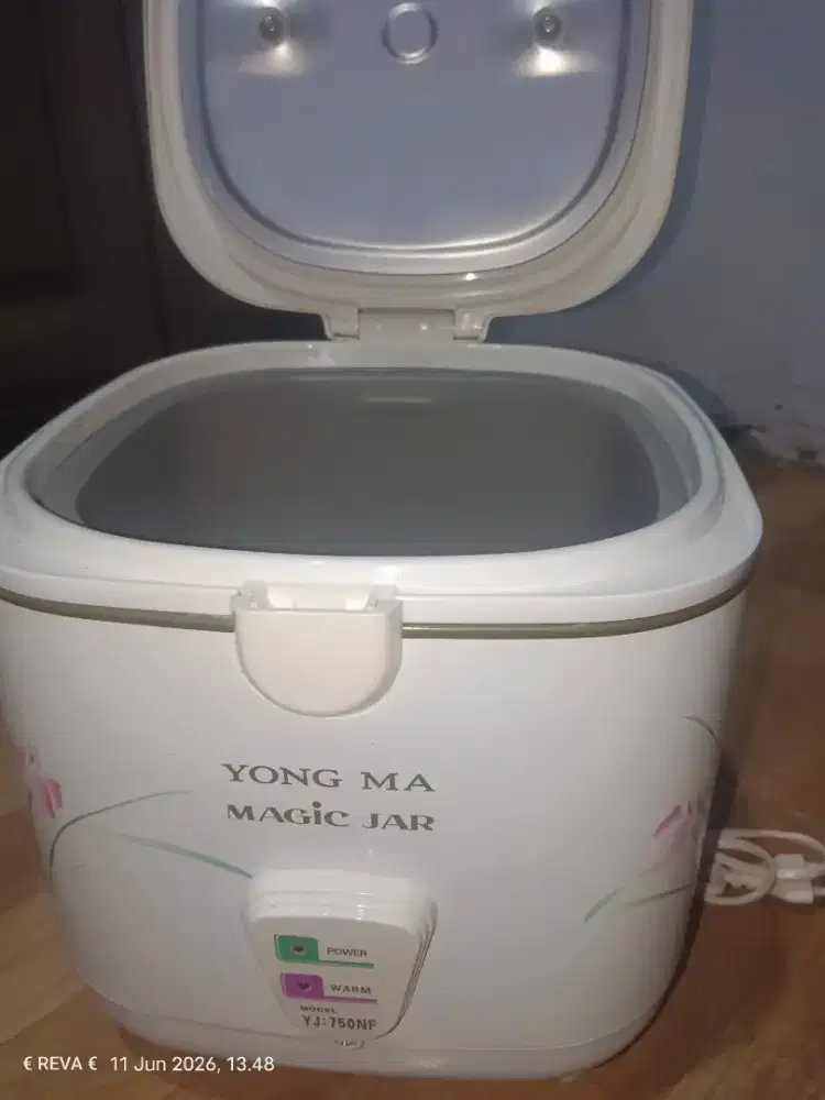 Dijual pemanas nasi new merk Yong Ma
