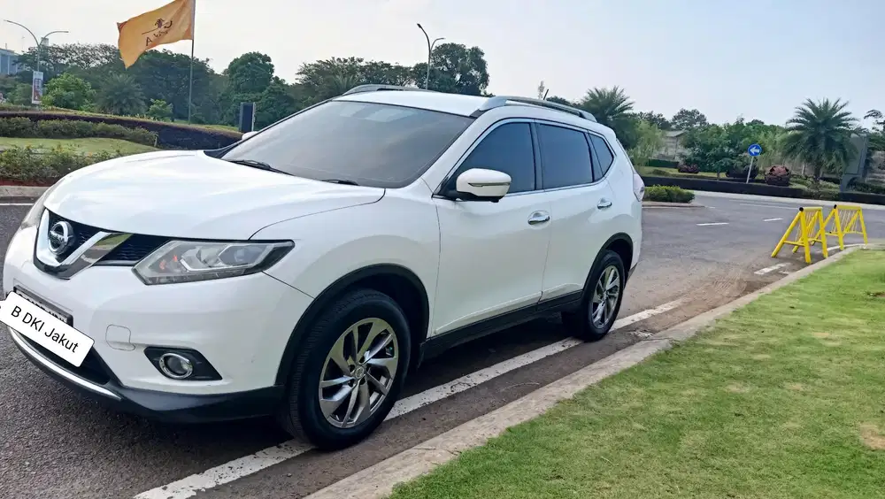 Nissan X-Trail 2015 Bensin