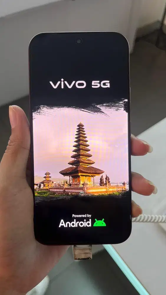 Handphone Vivo V70