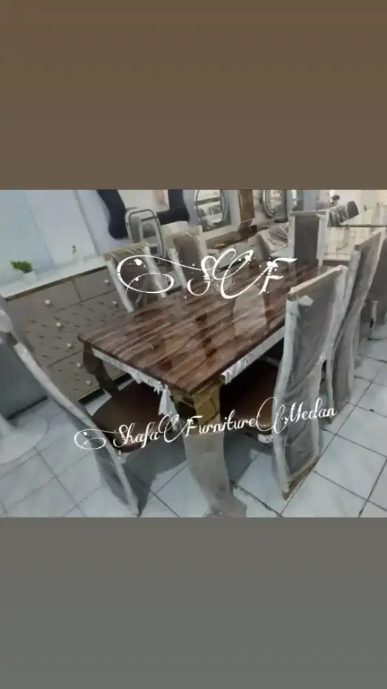 Meja makan import