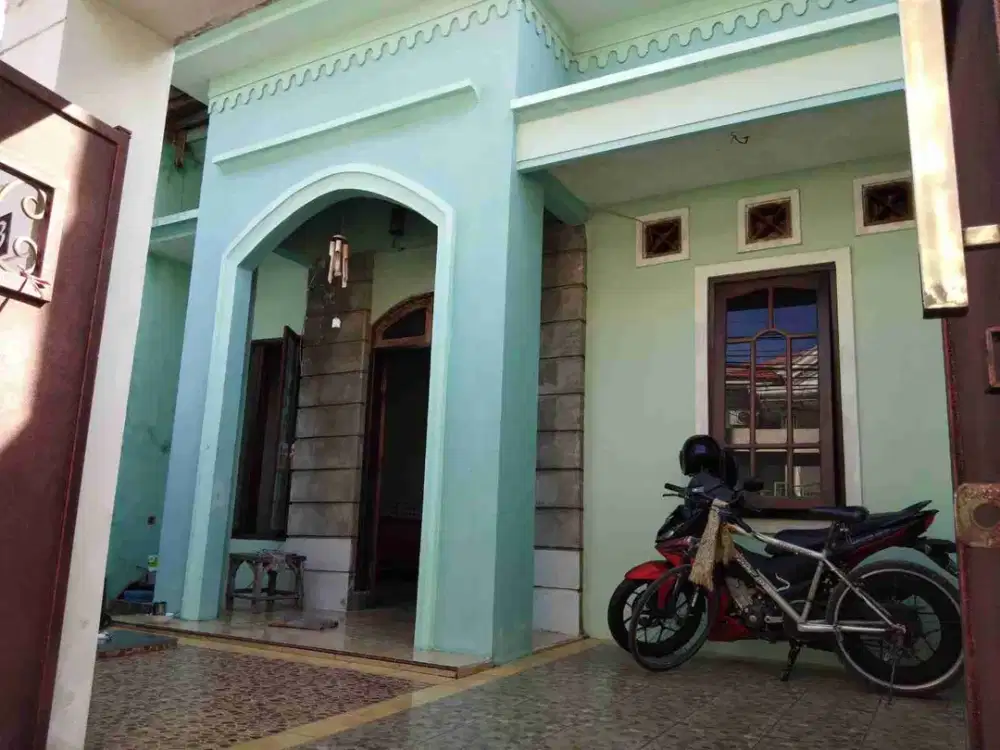 DIJUAL MURAH Rumah 2 Lantai Ploso Timur Surabaya Luas 133 Meter SHM 100 METER DARI JALAN RAYA PLOSO
