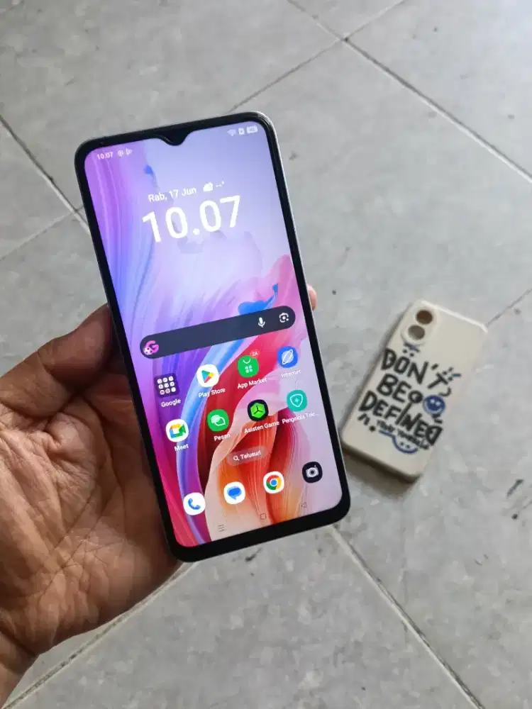 Oppo A18 (4+4/128)