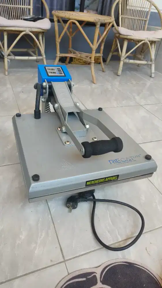 MESIN PRESS RIECAT 38*38 MULUS