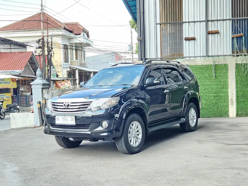 DIJUAL TOYOTA FORTUNER G 2012 MANUAL FACELIFT DIESEL PAJAK PANJANG