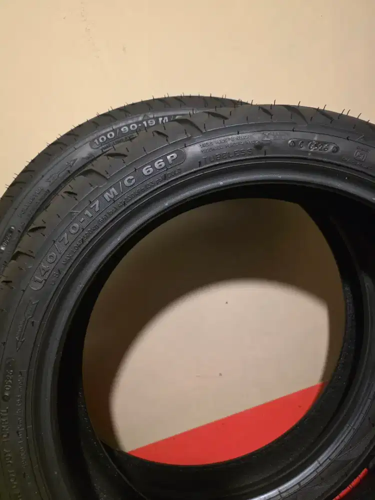 Dijual Ban Ceat Tubeless Royal Enfield R17 dan R19 ex Meteor 350