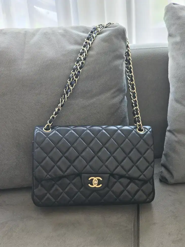 Tas Chanel Classic Double Flap Jumbo Black Lambskin