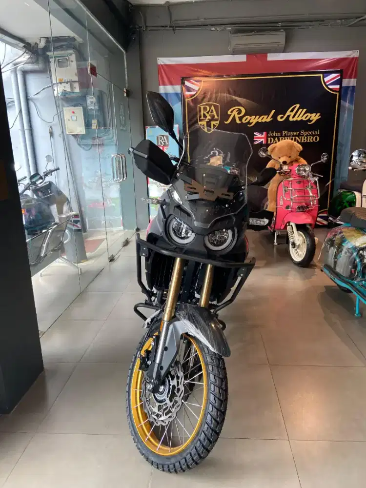 Qj TOURINO 250 DX brand new