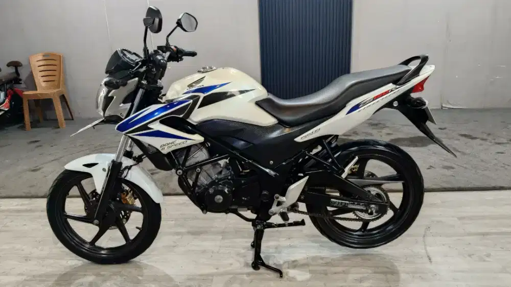Honda CB150R 2014