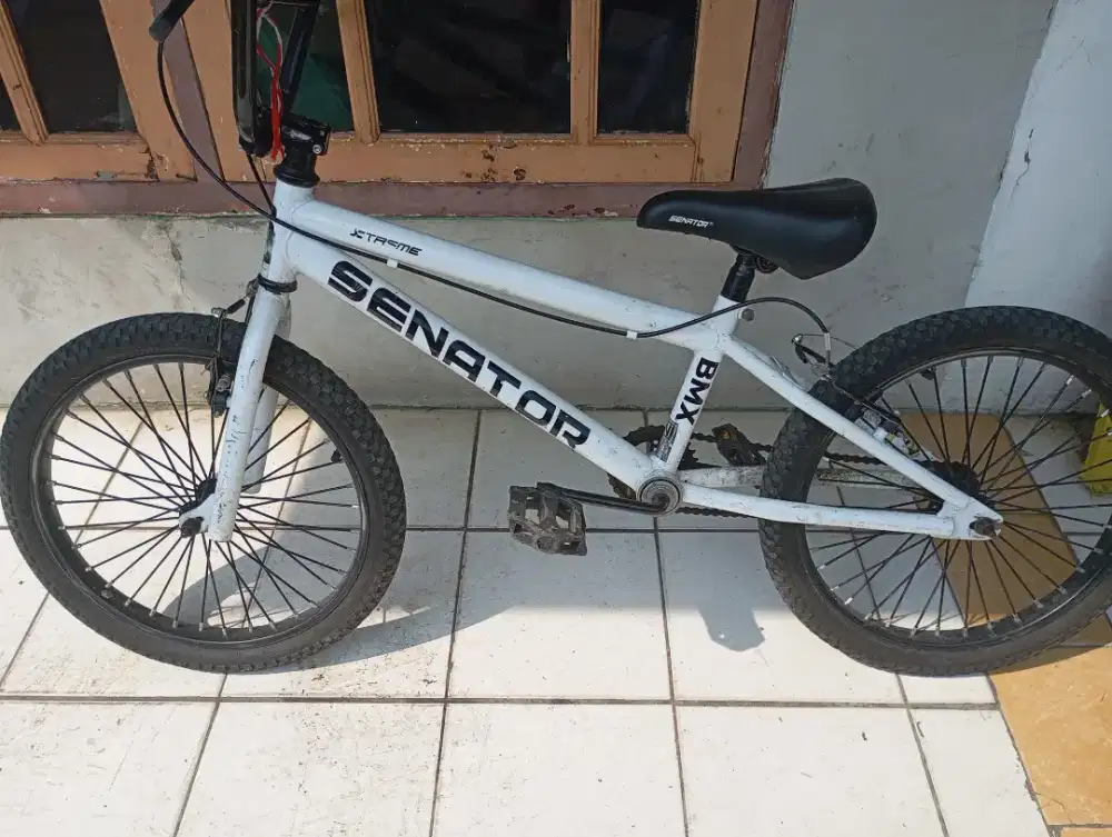 Sepeda BMX SENATOR