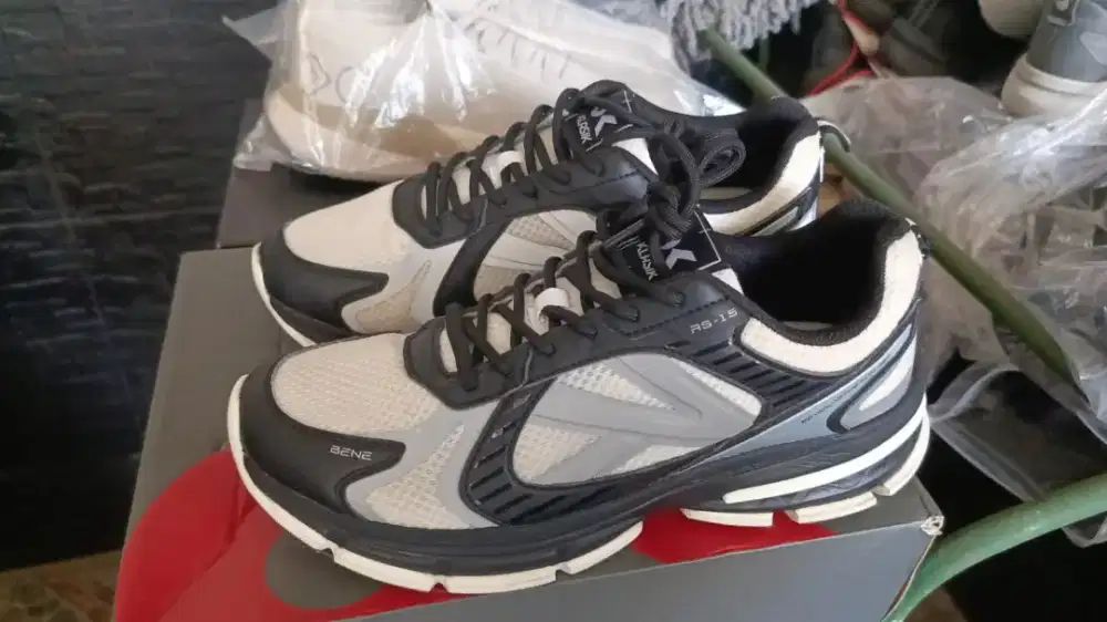 Sepatu kanky (sensu V2, exc01, bene)